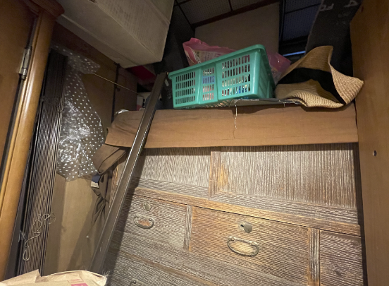 思い出の品捜索　遺品整理