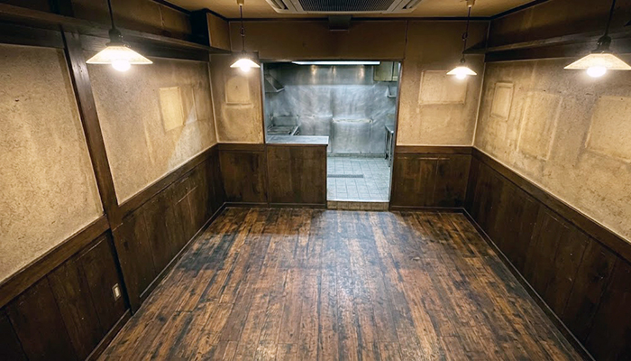 福井市の店舗の片付け事例。飲食店の什器買取りと清掃を行った